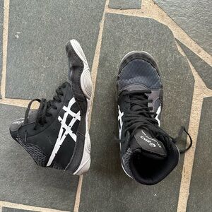 Black Asics Wrestling Shoes Mens size 7